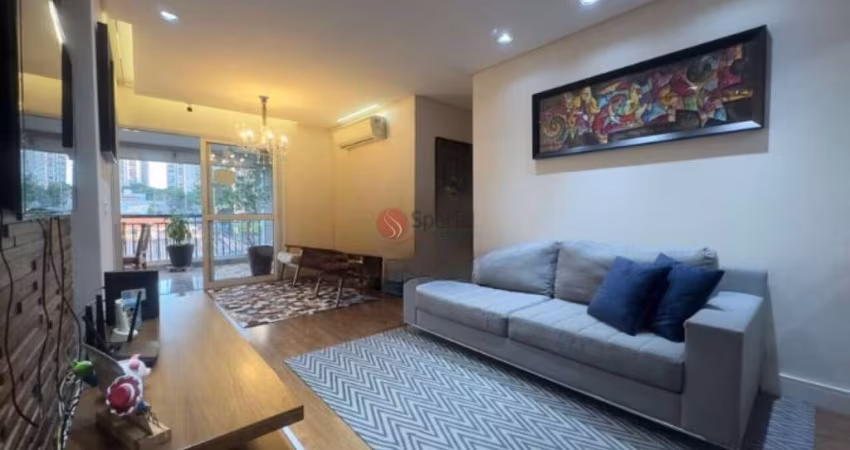 Apartamento no Tatuapé com varanda gourmet.