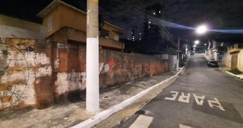 Terreno na Vila Invernada.