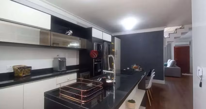 Sobrado a venda na Vila Alpina com 3 quartos, 1 suíte, espaço gourmet e 2 vagas