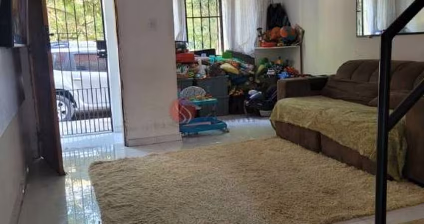 Casa assobradada de 80 metros para compra na Penha.