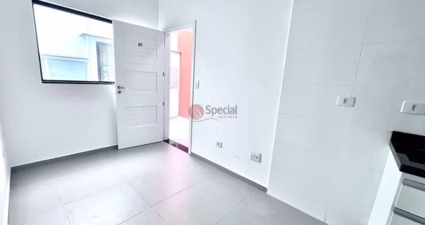 Apartamento novo, 2 quartos, com quintal . na Vila Oratório.