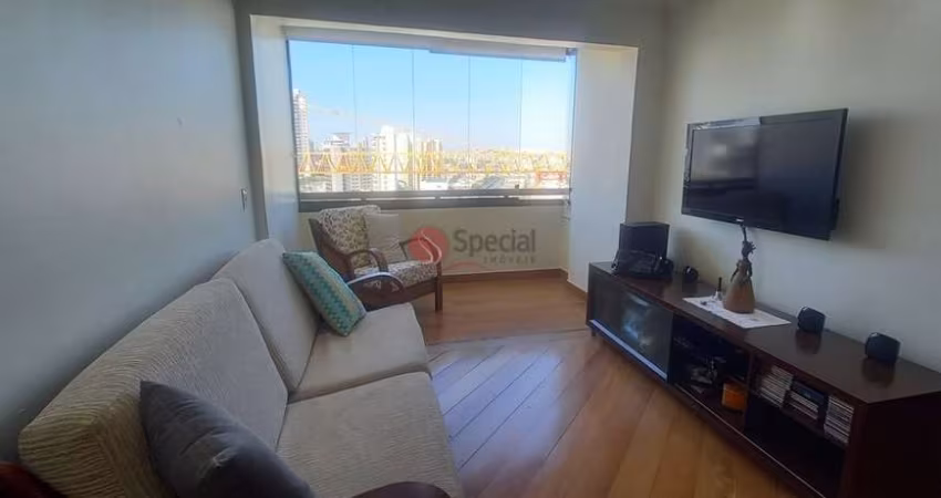 Apartamento no Anália Franco à venda com 3 quatros, 1 suíte, 1 vaga, ao lado Shopping Anália Franco.