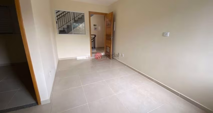 Apartamento lindo no Anália Franco 2 dormitórios, 1 banheiro, próximo ao Futuro Metrô Anália Franco.
