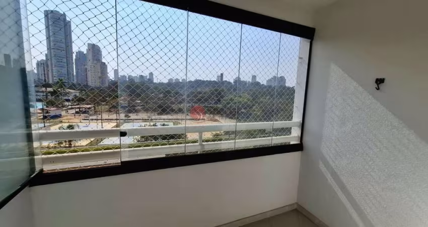 Apartamento com 78 m² , 3 dormitórios, 1 suíte , sala com a sacada para o Ceret,  2 vagas fixas .