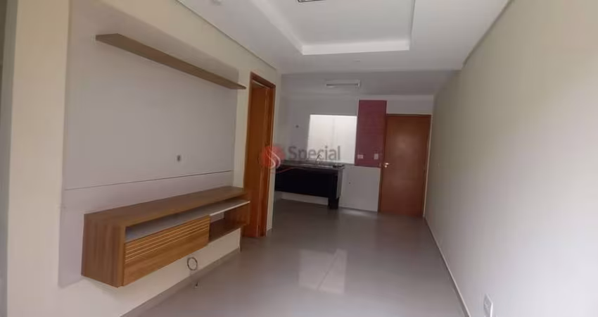 Sobrado na Vila Formosa com  2 suítes ,cozinha integrada a sala, lavabo e  1 vaga .