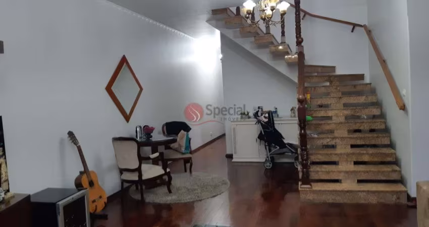 Ótimo sobrado Vila Formosa 4 dormitórios, 7 vagas de garagem !