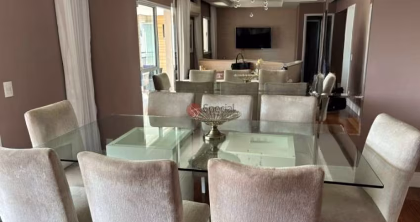 Apartamento à venda  no Tatuapé com 3 quartos e 2 vagas.