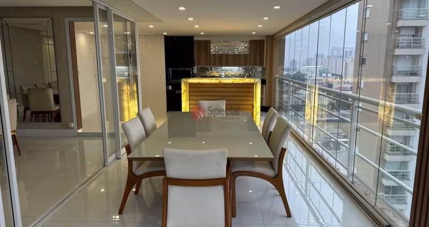 Apartamento no Tatuapé, 225 metros, 3 suites, 4 vagas, depósito, próximo ao Hospital Sao  Luiz.