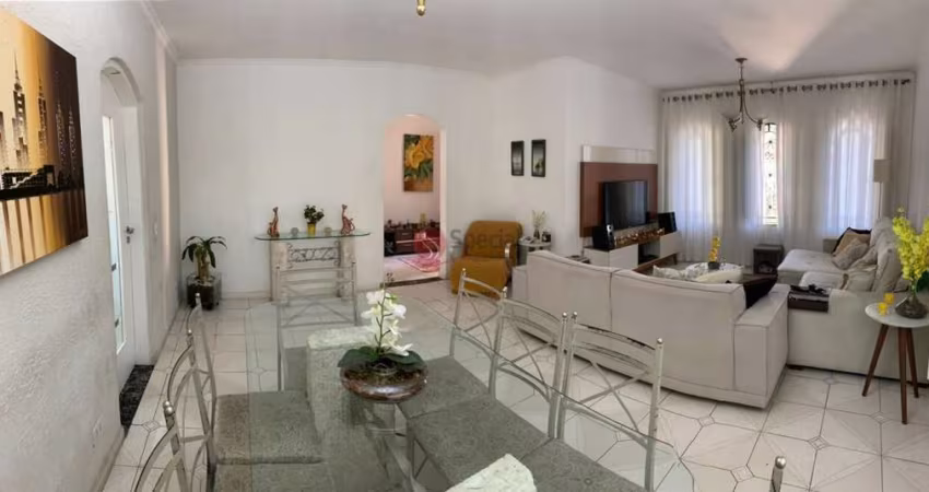 Sobrado  Alto Padrão à venda com 240m² com 3 quartos 6 vagas na  Penha.
