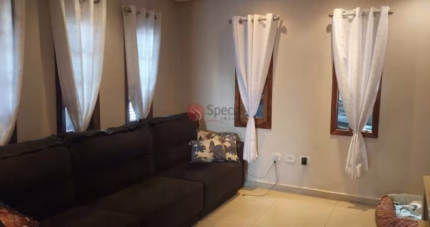 Sobrado á venda na Vila Diva.