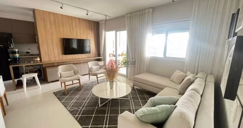 Apartamento no  Tatuapé à venda com varanda grill e  2 vagas, próximo Metrô Carrão.