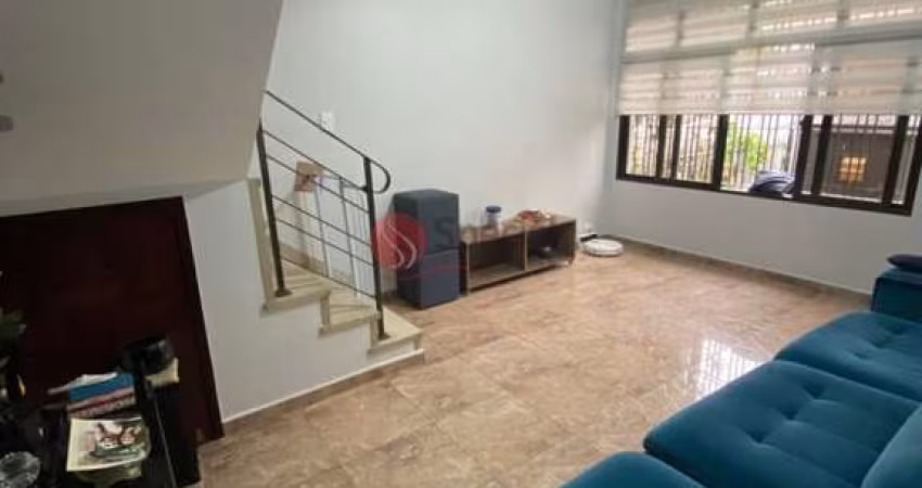 Sobrado no Tatuapé, reformado, 2 dormitórios, 4 banheiros, 3 vagas, próximo a R. Azevedo Soares.