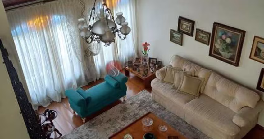 Sobrado para compra na Vila Formosa com  359 metros.