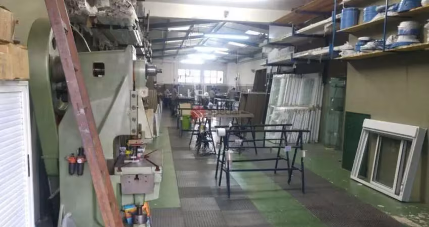 Galpão na Vila Matilde, próximo ao metro com  1200 m²
