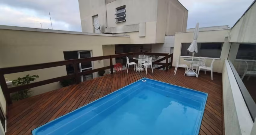 Cobertura no Tatuapé  com 3 quartos e 2 vagas de garagem.