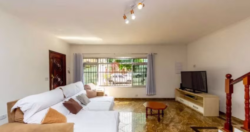 Sobrado á venda na Vila Carrão de 278 metros.