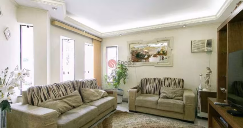 Casa térrea com piscina à venda Tatuapé com 137 m².
