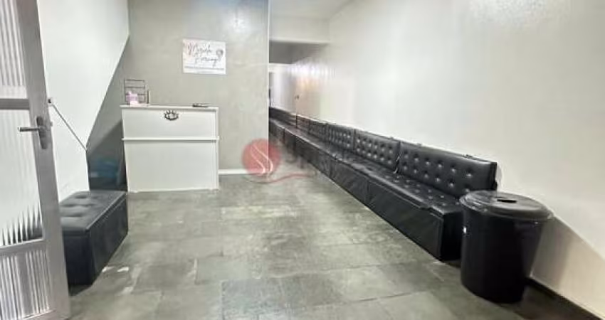 Sobrado na Vila Formosa com 2 dormitórios, 1 suíte, 2 banheiros, quintal, 1 vaga.