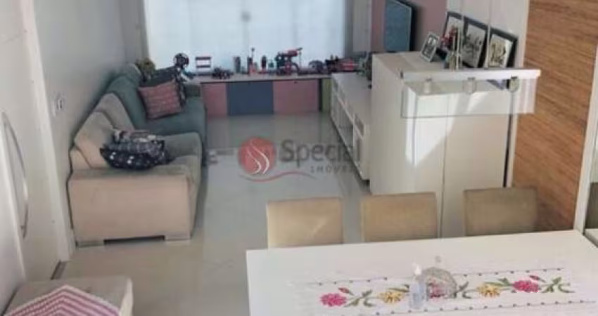 Sobrado para compra na Vila Invernada  com 220 metros.