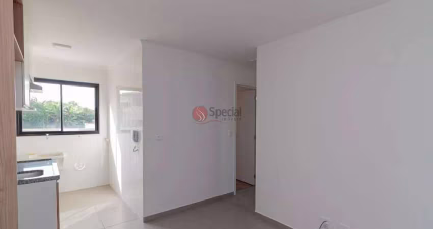 Apartamento na Vila Formosa com 2 dormitórios e 1 vaga.
