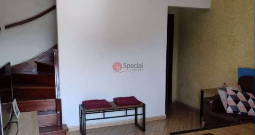 Sobrado para compra na Vila Carrão com 102 metros.