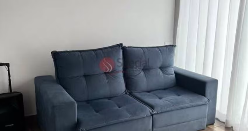 Sobrado no Jardim Fernandes com 3 quartos, 1 suíte e 2 vagas.