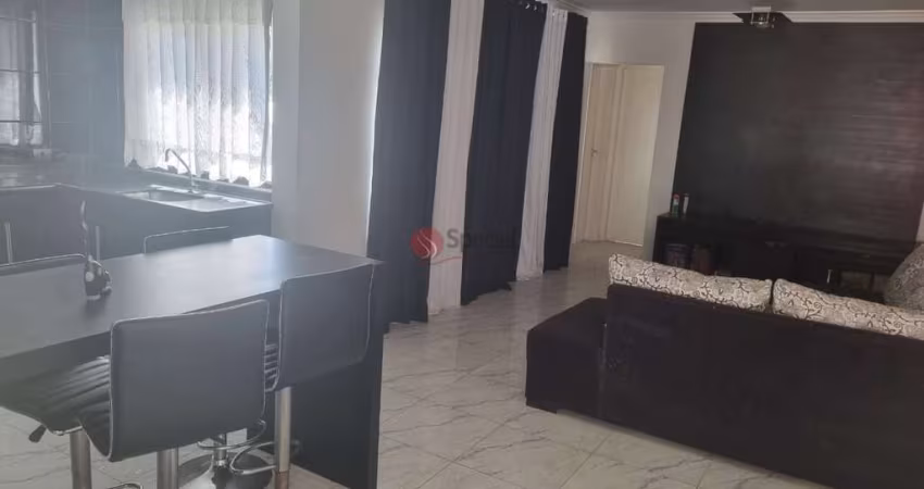 Casa térrea com 3 residências independentes,  ótimo para renda.