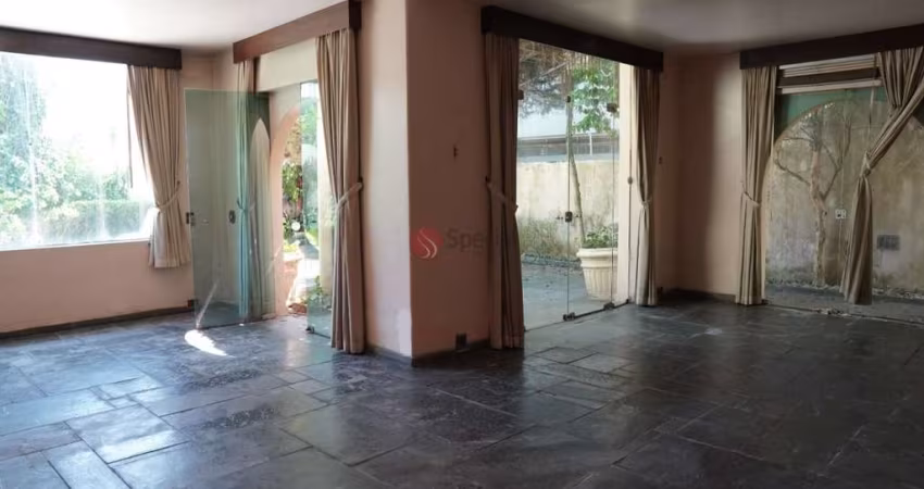 Sobrado Exclusivo em Pinheiros ? 5 Andares, Área de Lazer Completa e Localização Privilegiada