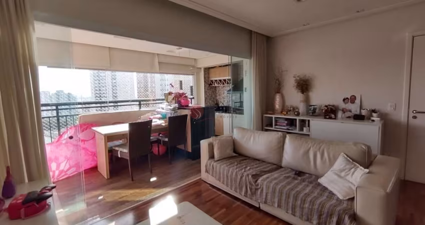 Apartamento de 83 metros na Vila Formosa, decorado e com fino acabamento.