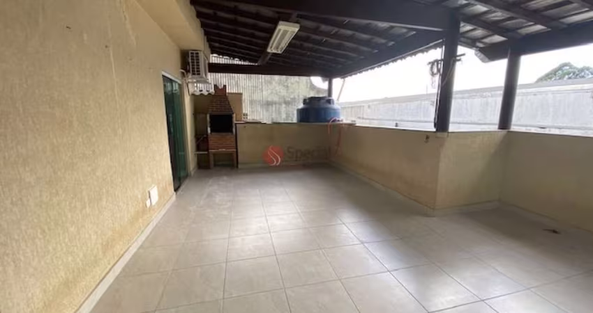 Sobrado à venda com 3 suítes e 2 vagas na Vila Carrão