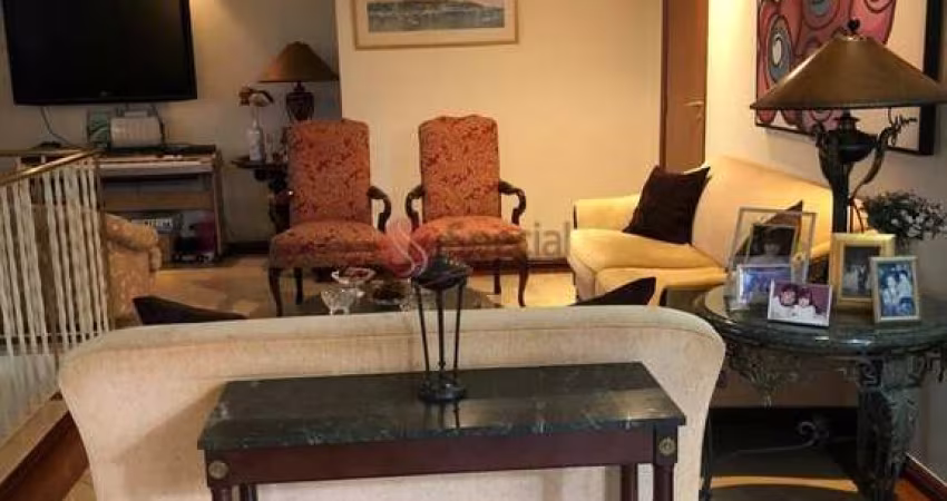 Cobertura à venda no Jardim Avelino com 4 quartos, 1 suíte, 5 vagas, 280 metros.