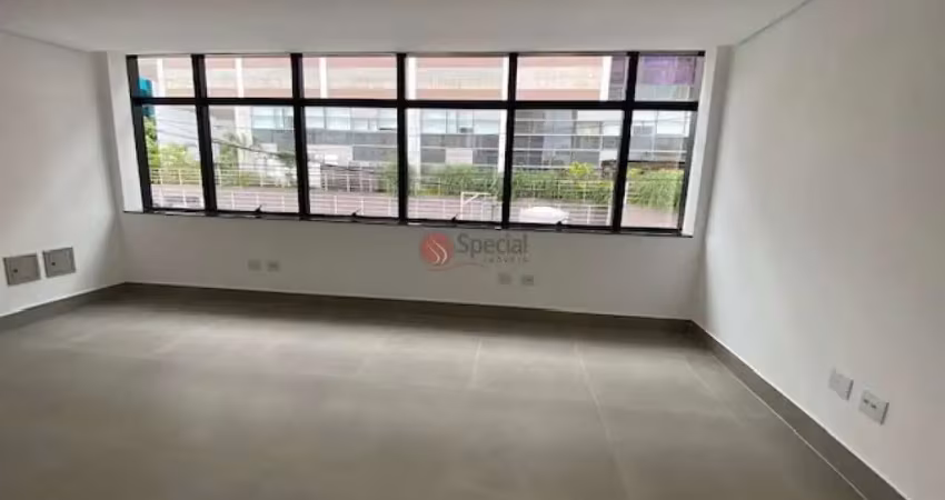 Prédio comercial novo no Tatuapé, ao lado do Hospital São Luiz com 500 m²