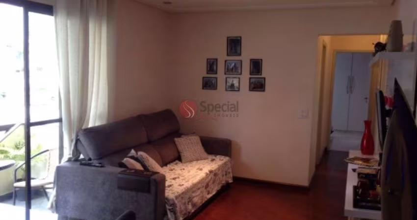 Apartamento de  84 metros no Anália Franco