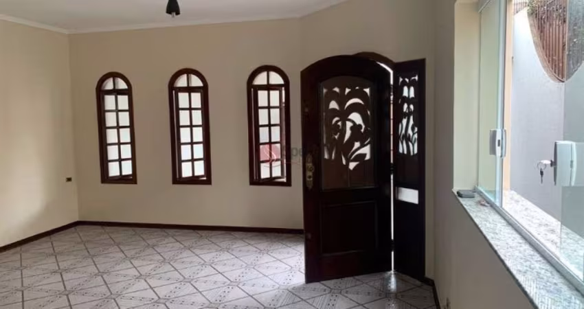 Sobrado à venda na Penha.