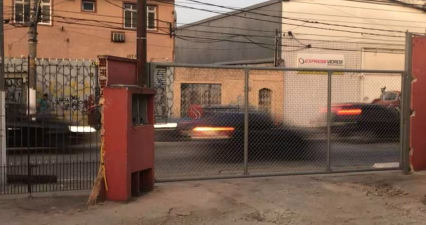 Terreno de 425 metros à venda na Vila Carrão.
