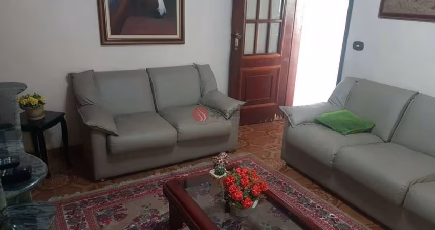 Casa Térrea com 3 dormitórios, 1 Suíte e 3 vagas de garagem no Tatuapé.