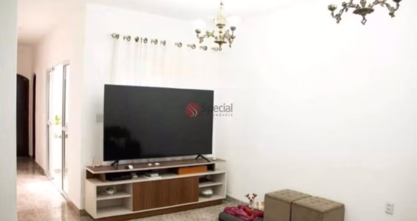 Casa térrea à venda na Vila Carrão com 90 metros.