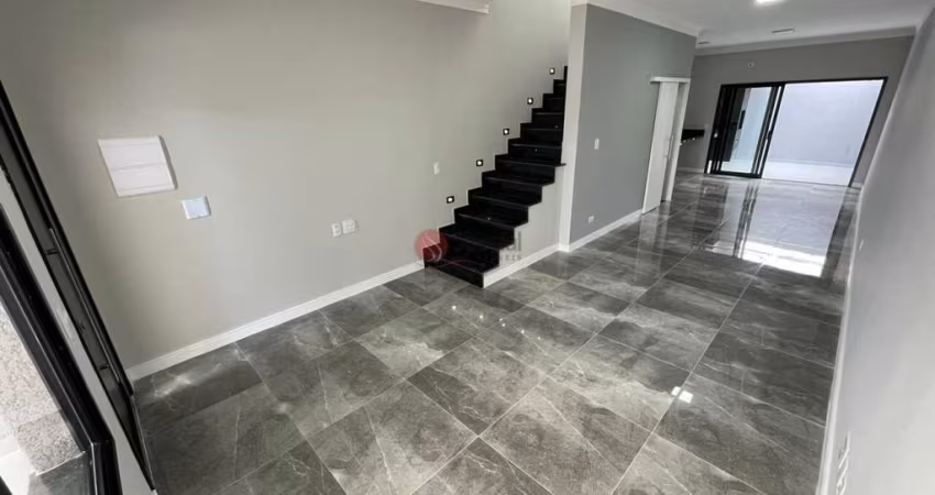 Sobrado novo na Vila Carrão novo com 3 suítes e 2 vagas.