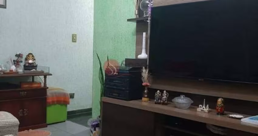 Casa térrea à venda de 320 metros , com 4 quartos, 2 suítes e 3 vagas  na Vila Formosa.