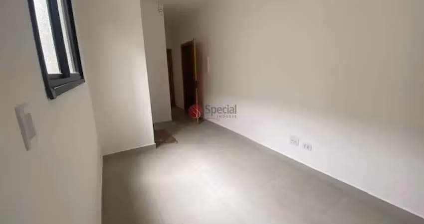 Apartamento com 2 quartos, 1 vaga, próximo a estação de Metrô Guilhermina.