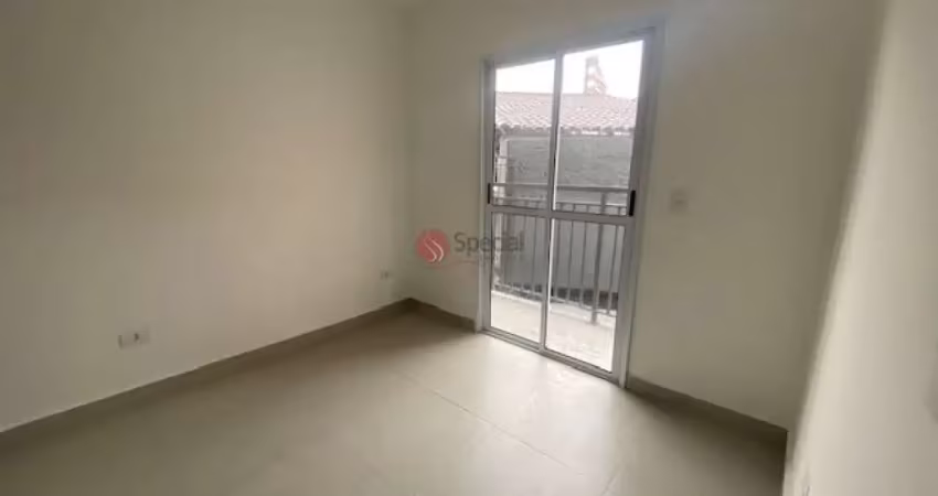 Apartamento com 2 quartos a 350 metros do metrô guilhermina.