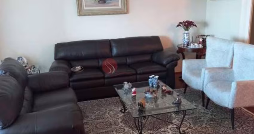 Apartamento à venda no  Tatuapé com 179 metros.