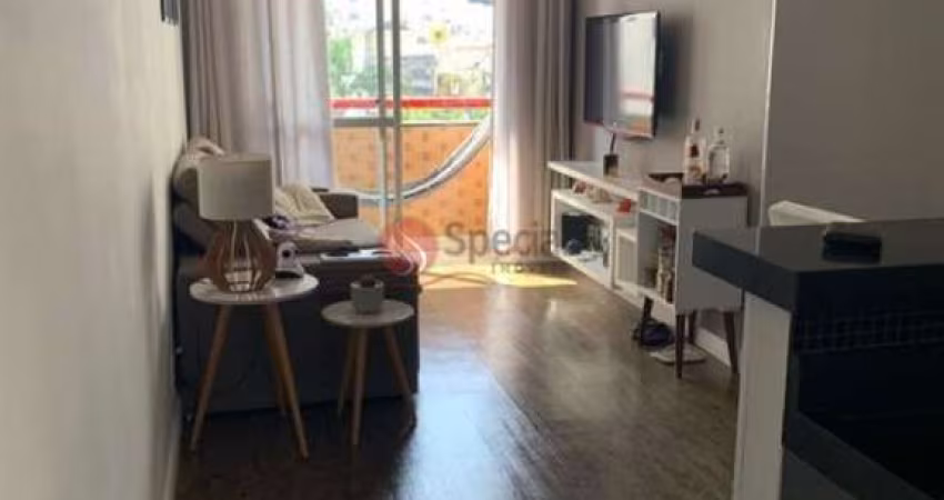 Apartamento à venda de 55 metros com 3 quartos e 1 banheiro na Vila Ema.