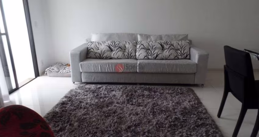 Apartamento no Jardim Anàlia Franco  com localização excelente.
