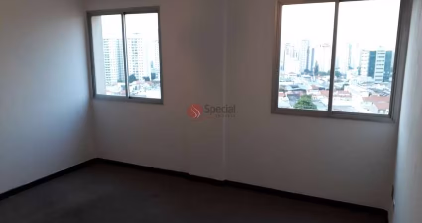 Apartamento no Anália Franco - Bem localizado