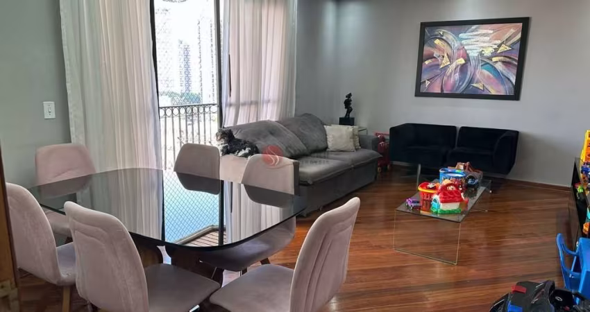 Apartamento à venda no Tatuapé com 3 quartos e  2 vagas fixas.