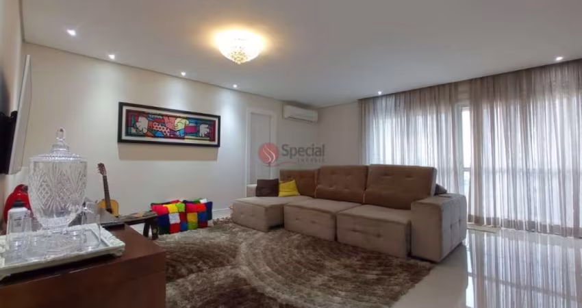 Apartamento no Tatuapé  à venda com 172 de área com 3 suítes e 3 vagas.