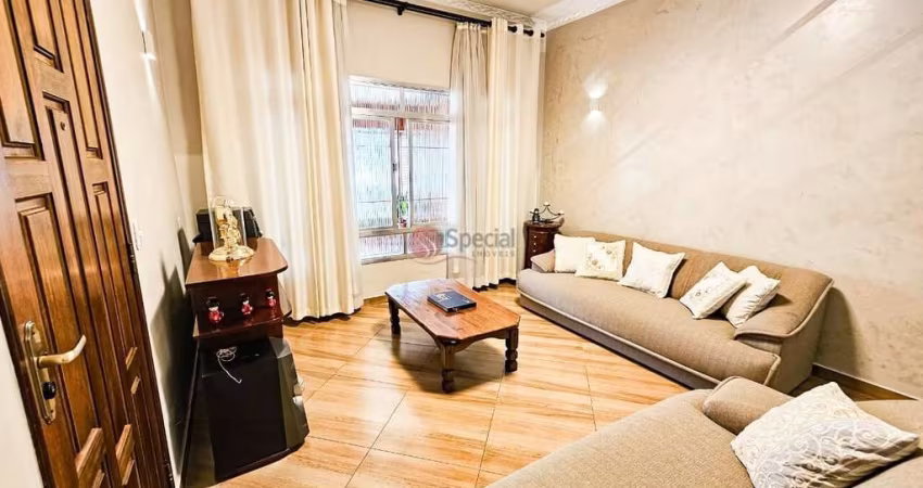 Casa térrea com  um imóvel assobradado nos fundos no Jardim Vila Formosa.