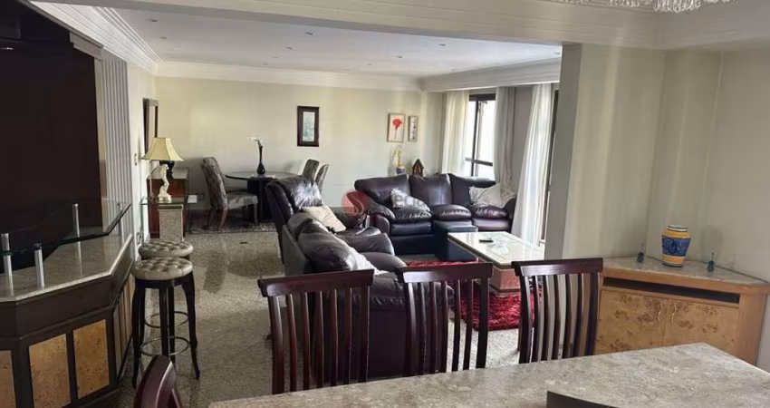 Apartamento em belo condomínio no Tatuapé