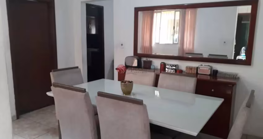 Casa à venda n aricanduva, com 2 dormitórios e 2 vagas.